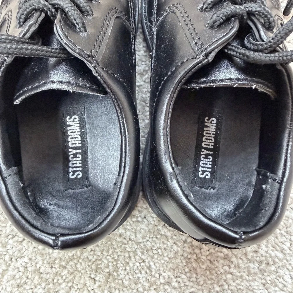 Stacy Adams boys size 9M black lace up dress shoes